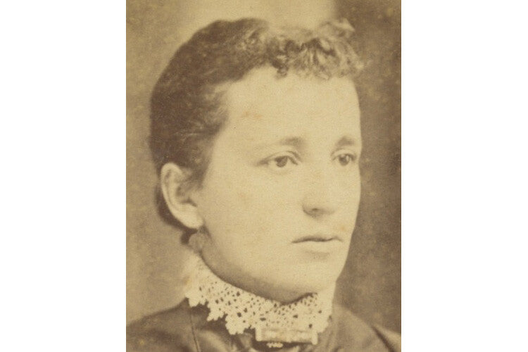 PANA, ILLINOIS, PHOTO BY HOVER, LADY W/ PRETTY DRESS