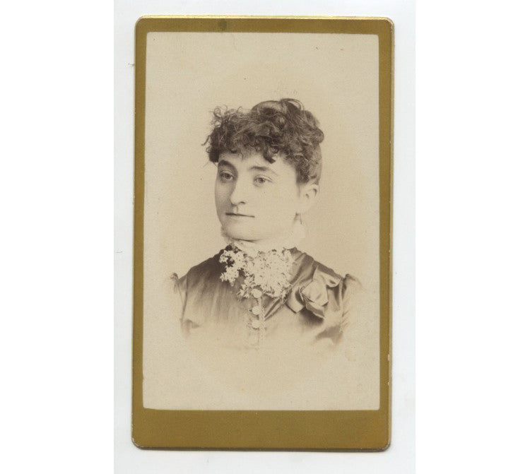 CDV STUDIO PORTRAIT LADY FROM GREENSBURG, PA, BY LOW