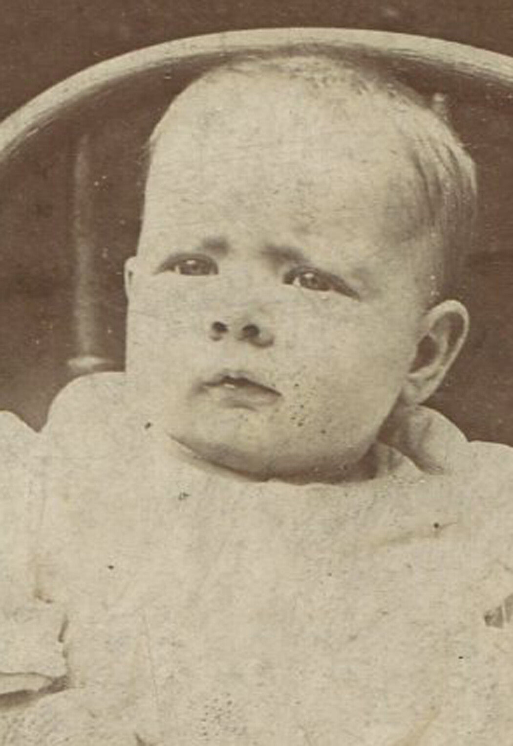 Vintage cabinet card photo: baby squinting, needs glasses, authentic late 19th/early 20th century portrait