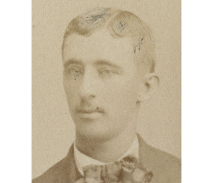 SALEM, MASS, PHOTO MAN W/ NICE SUIT, HORSESHOE ON CHAIN