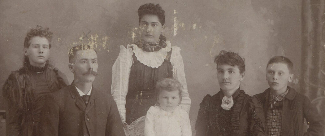 Vintage Cabinet Card Photograph - Original Historical Portrait: FAMILY CULT, Glowing Young Child Is Leader, Cartage NY