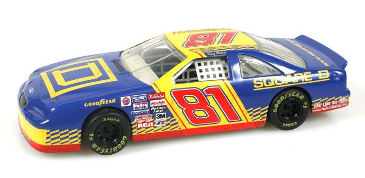 Vintage 1997 Kenny Wallace #81 Square D Winners Circle Die-Cast Car NASCAR Collectible