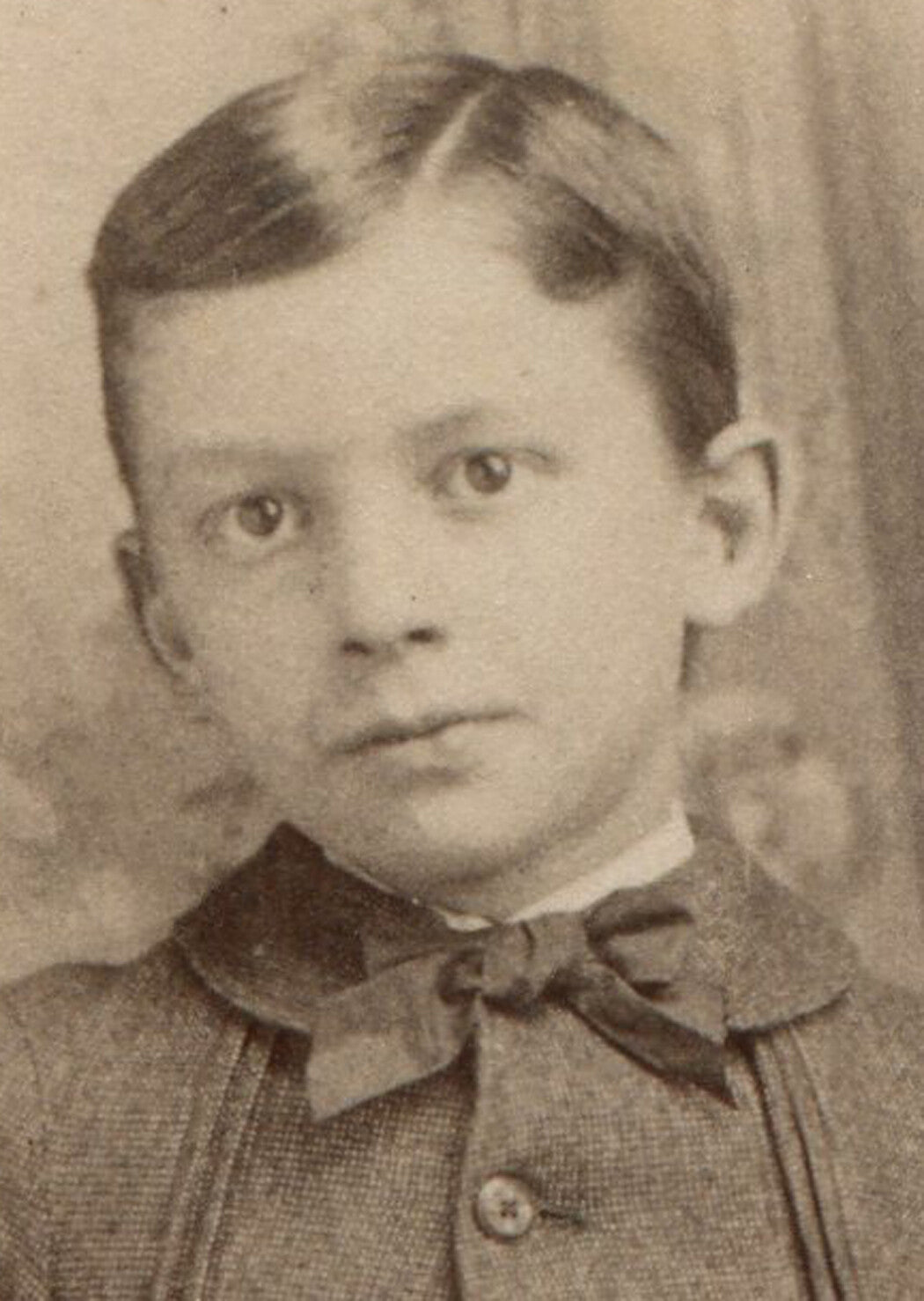 YOUNG BOY, SCROLL STYLE PRESENTATION. CDV.
