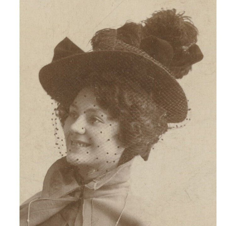 PEARL BELLFORD PHOTO SIGNED ON BACK, GREAT HAT + CAPE JACKET