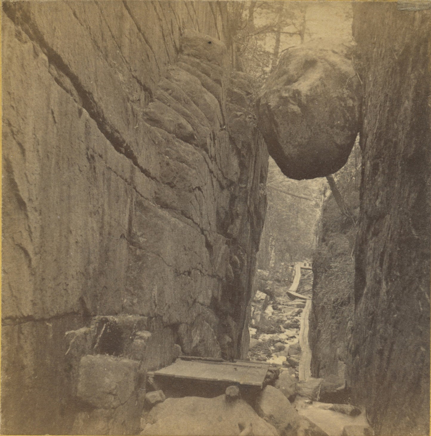 DEEP GORGE CLOSEUP, VINT PHOTO BEAUTIFUL LANDSCAPE