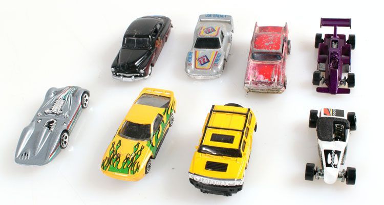 Vintage 8-Car Lot: Hot Wheels, Matchbox, Motor Max Toy Cars - Collectible Set