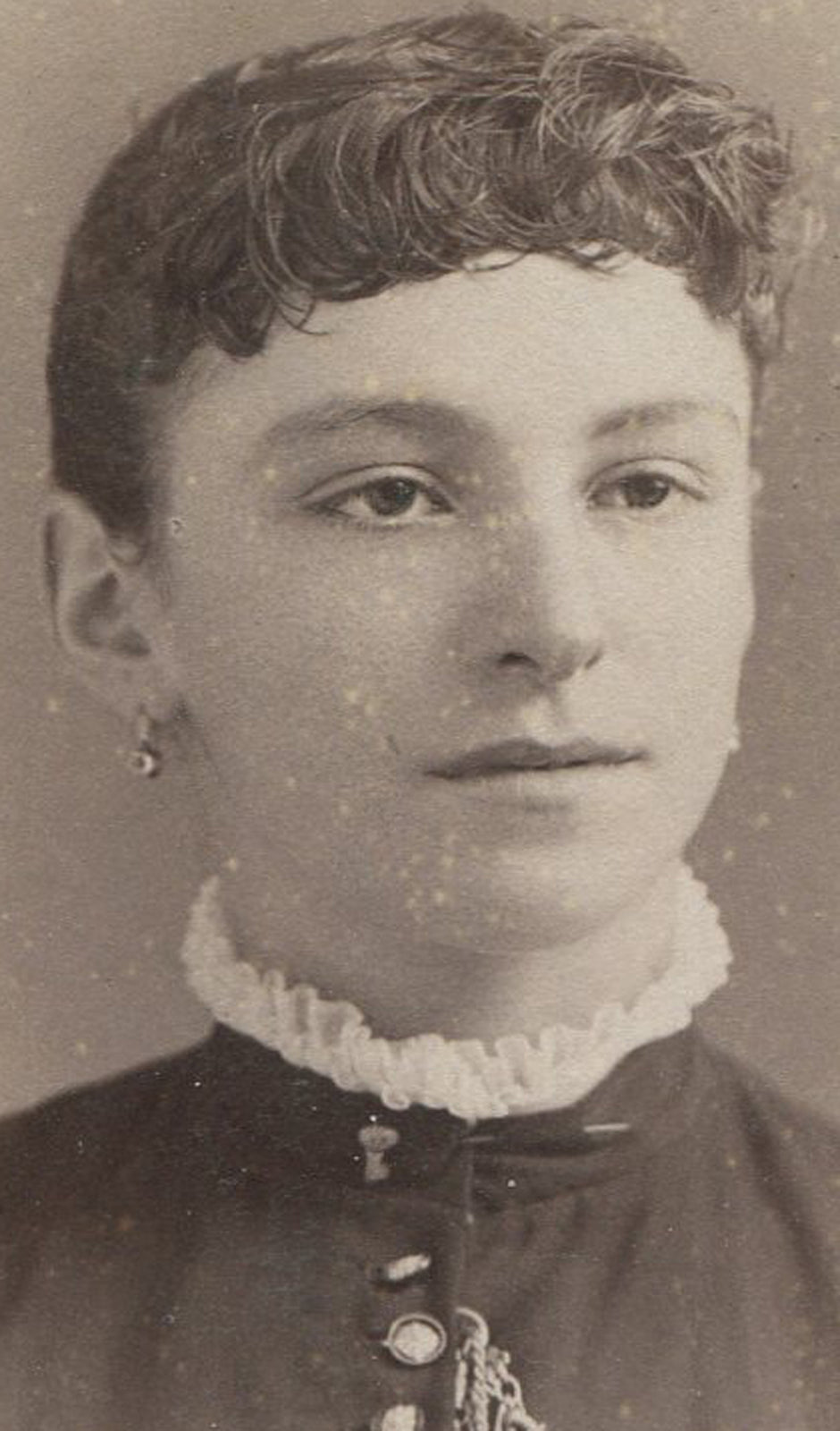 TIRED LOOKING WOMAN SEEKING REST. CABINET CARD. READING, PA.