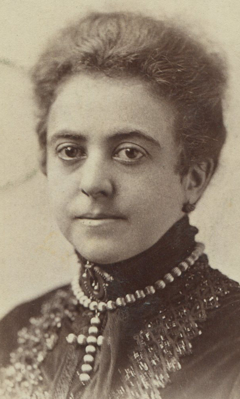 Vintage cabinet card photo: Great Big Eyed Woman with Crucifix, Indianapolis, Indiana