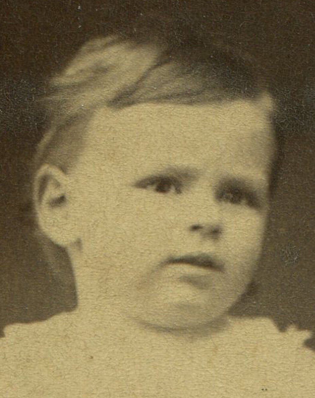 BABY, POSED LIKE A MOVIE STAR. CDV. FAIRVIEW, ILL.