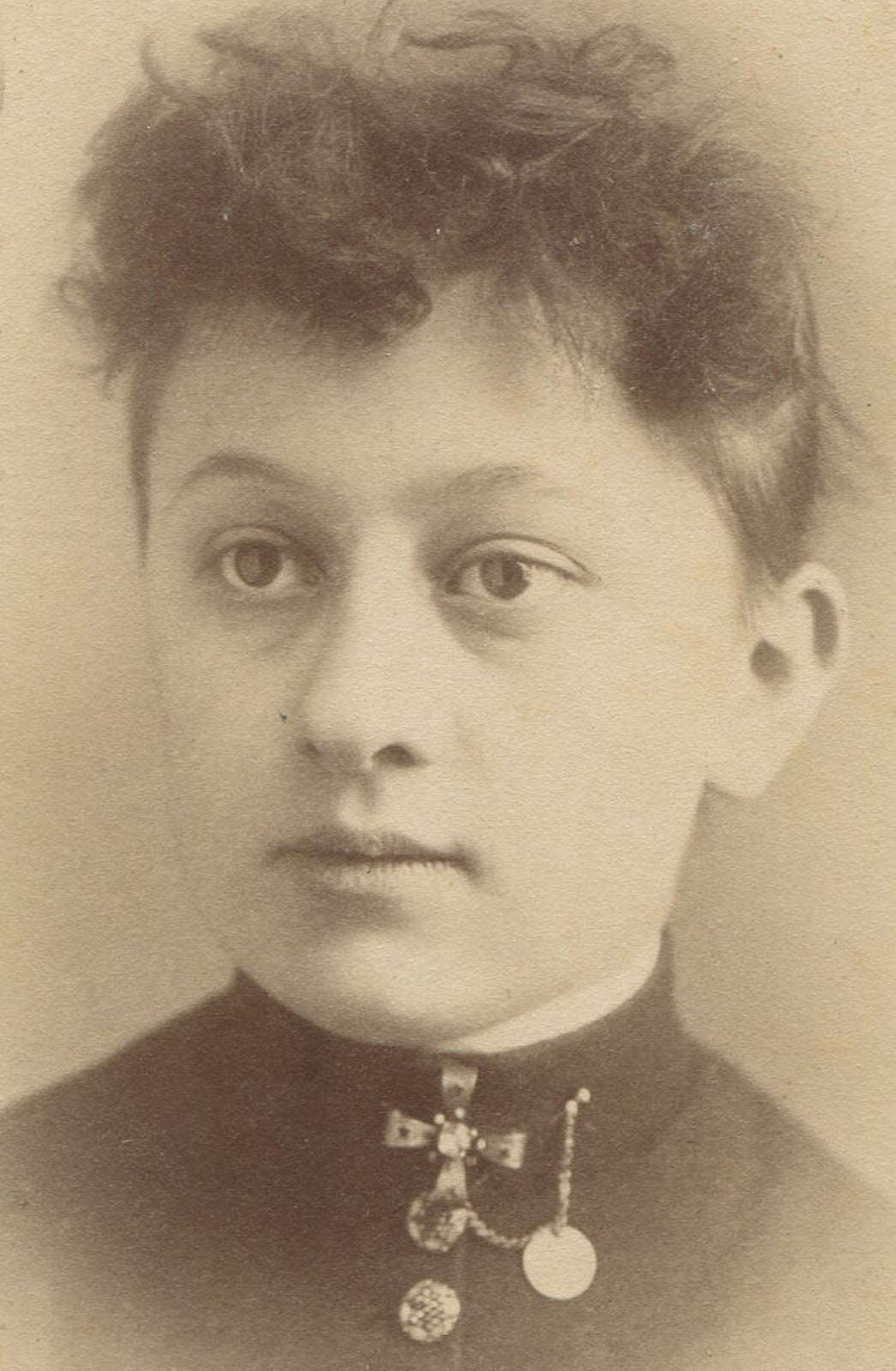 Vintage cabinet card portrait - Woman with bedhead and jewelry, Miamisburg OH, vintage photograph, early 1900s