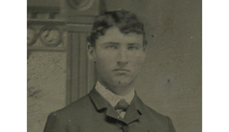 HANDSOME MAN W/ NICE SUIT, CHAIR, TINTYPE 1/6 PLATE