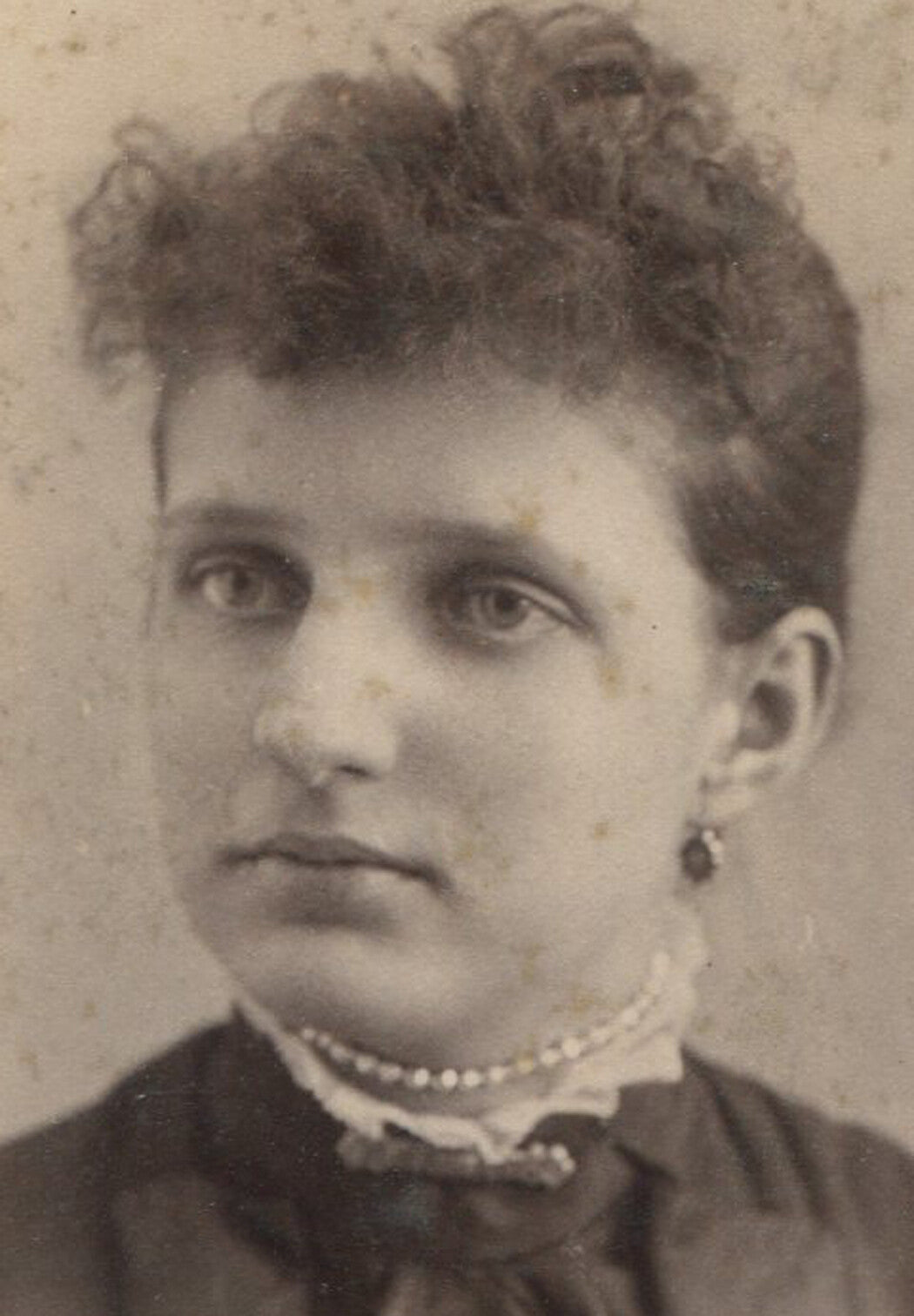 WOMAN, SAD EXPRESSION. CABINET CARD. CLEARFIELD, PA.