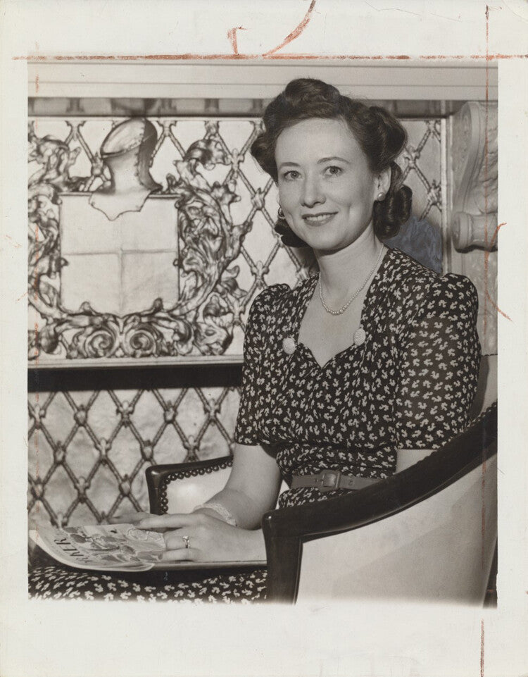 1941 PHOTO OF WIFE OF NEW YORK DISTRICT ATTORNEY