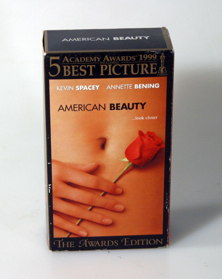 AMERICAN BEAUTY VHS TAPE IN ORIGINAL BOX