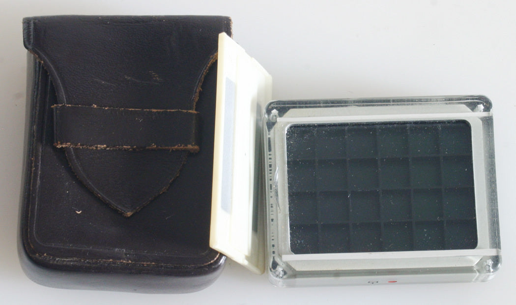VINTAGE LEICA METER MC WITH CASE
