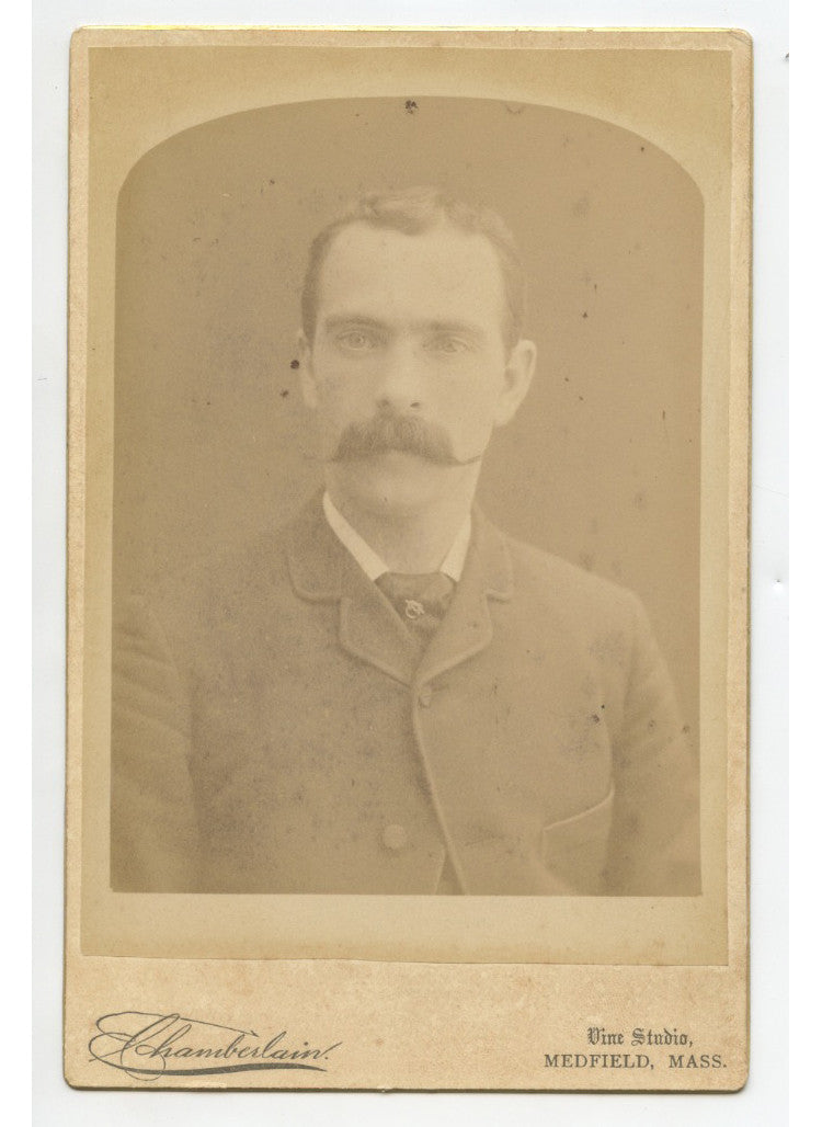 CAB PHOTO MAN W/ MUSTACHE FROM MEDFIELD, MASS, BY CHAMBERLAIN