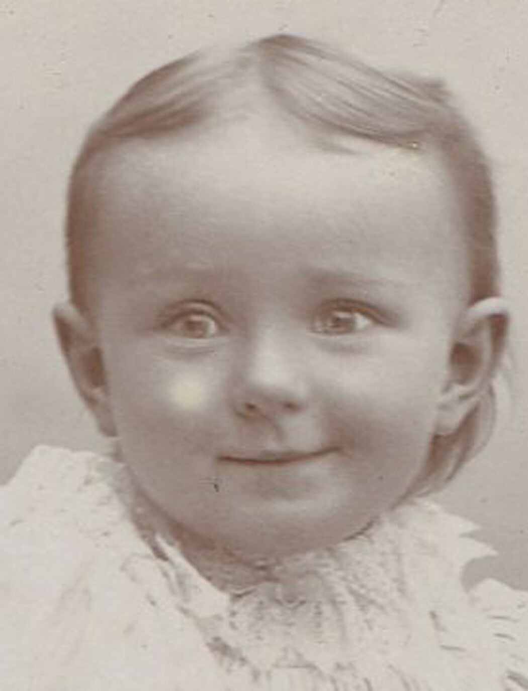 CUTE TODDLER CLIMBING ON WICKER CHAIR. CABINET CARD. STUBENVILLE, OHIO.