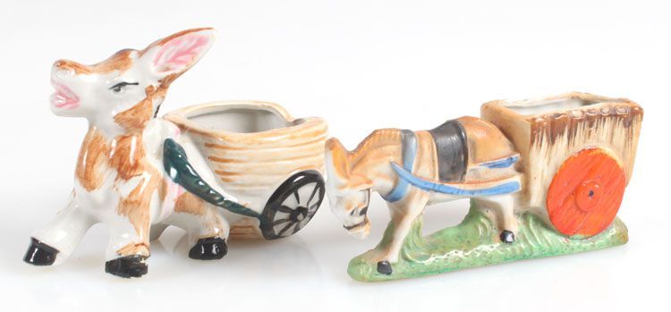 Vintage Hand-Painted Donkey Cart Planter, Set of 2, Made in Japan, 5 in L x 2 in H, Excellent Condition