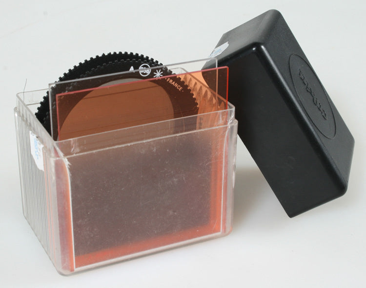 COKIN FILTERS CANISTER WITH 4 FILTERS BLUE/ORANGE/POLARIZER/STAR