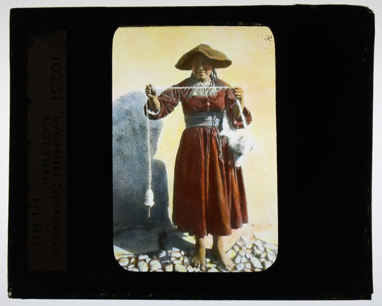 COLOR PHOTO ON GLASS BEAUTIFUL SMILING WOMAN SPINNING COTTON - PERU