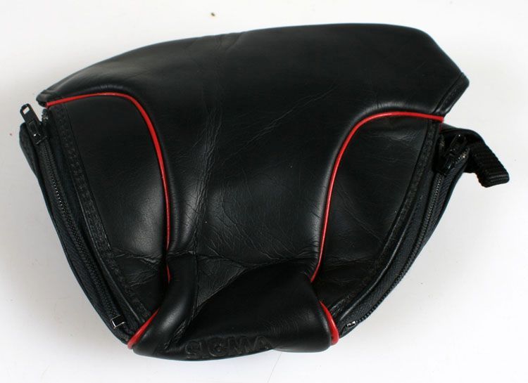 SOFT BLACK AND RED CAMERA CASE