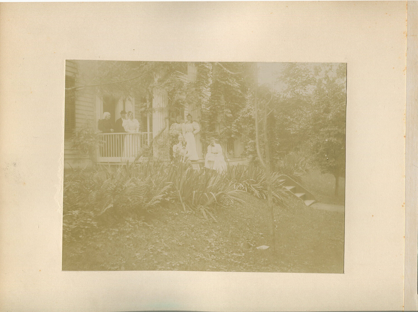 AFRICAN AMERICAN CHILDREN ON COUNTRY LANE VINTAGE PHOTO