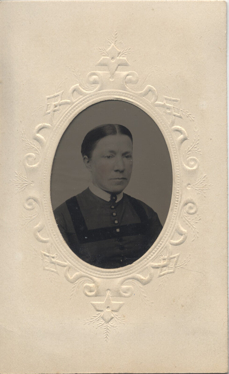 TINTYPE PORTRAIT OF WOMAN W/ PARTED HAIR & TINTED CHEEKS
