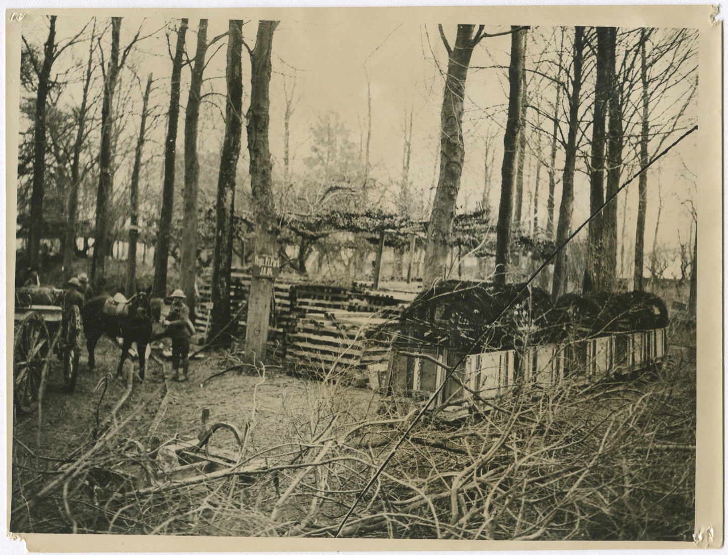 BRITISH WITH CAPTURED GERMAN MATERIAL. WWI. (8X10 REPRINT)