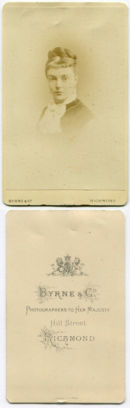 WOMAN, DIRECT STARE,SORRY BANGS. CDV. RICHMOND, ENGLAND. MAKER MARK ON CARD BACK