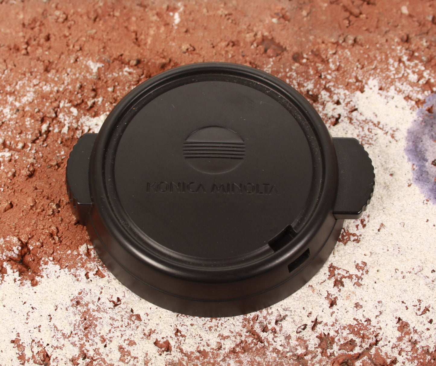 Konica Minolta 43mm LF-243B Clip On Digital Camera Lens Cap
