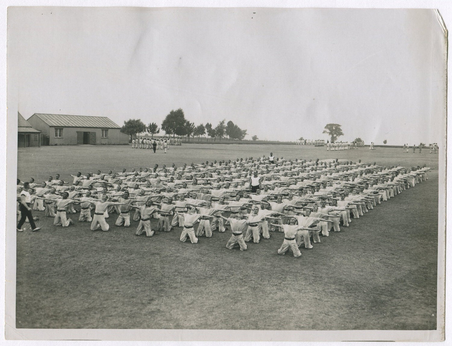 BRITISH SAILORS PHYSICAL FITNESS TRAINING. WWI. (8x10 REPRINT)