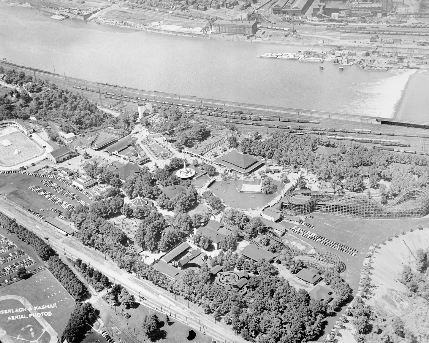 Kennywood Park Pittsburgh PA Aerial View 1940s Gerlach & Kasak 8x10 Reprint Vintage Photo