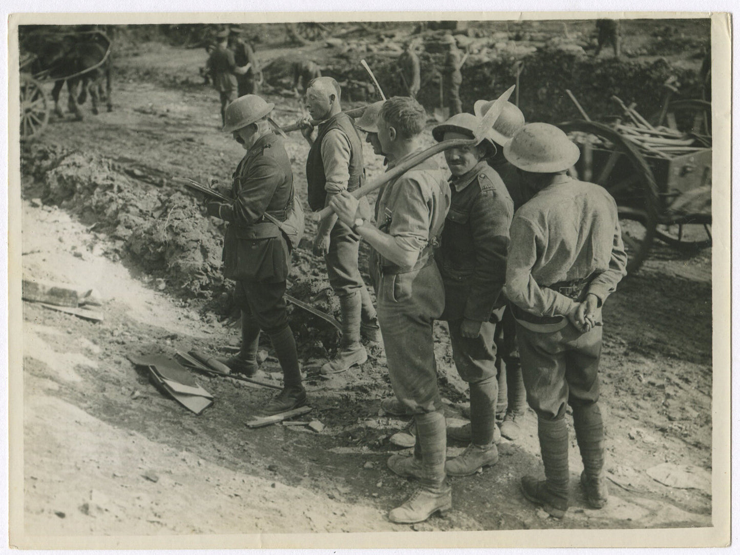 BRITISH MILITARY WAR ARTIST, WAR DRAWINGS. WWI. (8X10 REPRINT)