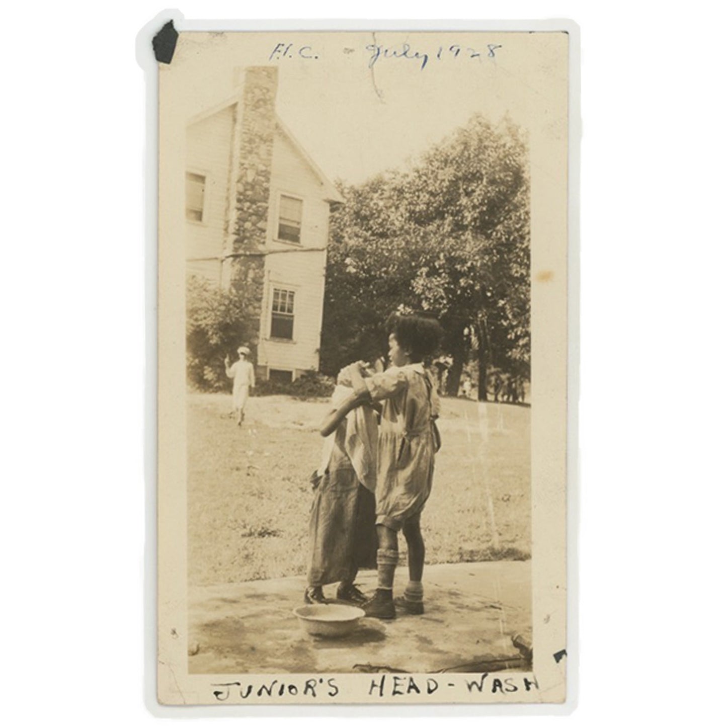 1928 VINTAGE PHOTO - AFRICAN AMERICAN CHILDREN JUNIOR'S HEAD WASH
