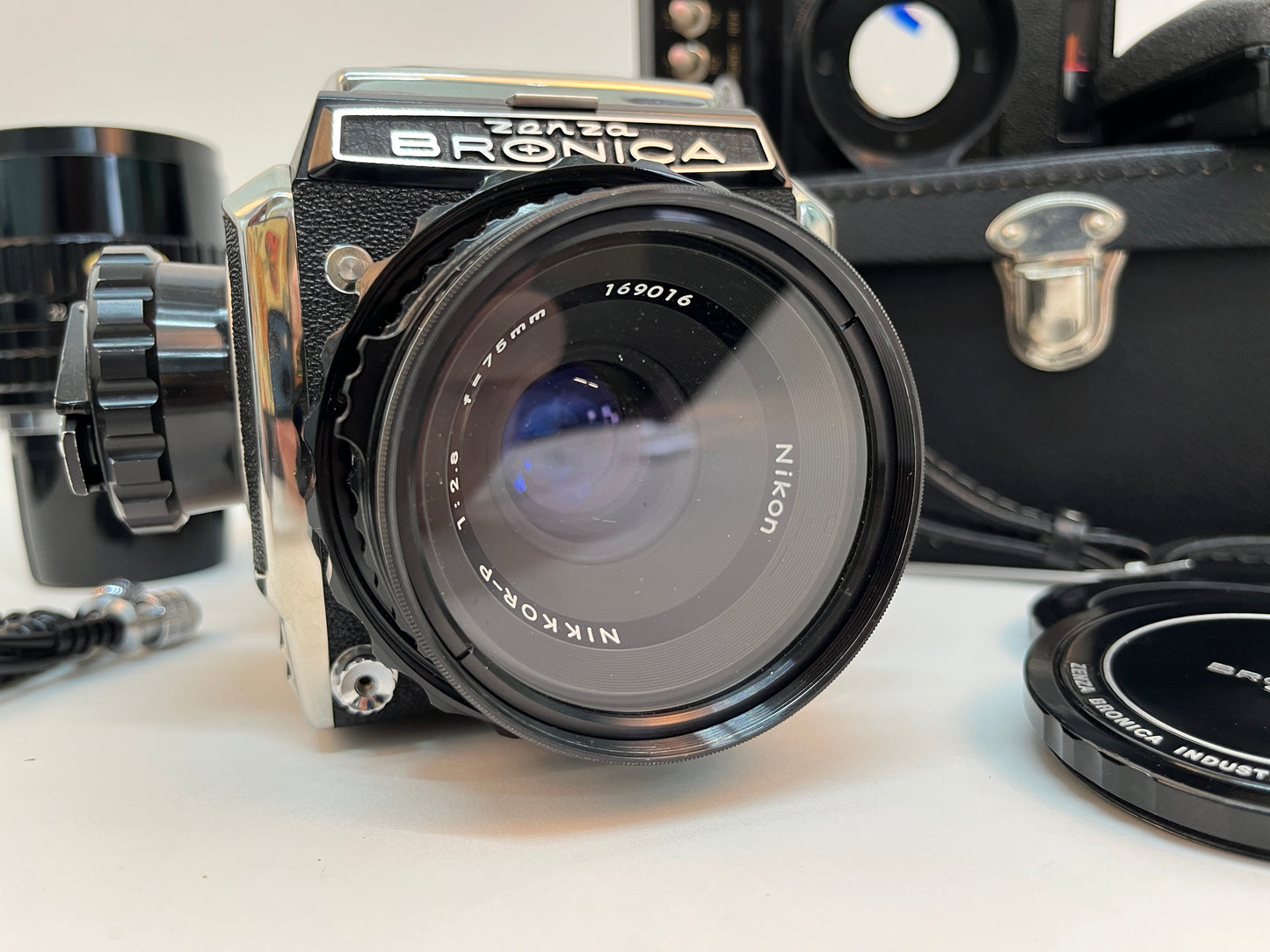 Bronica S2A Medium Format SLR Camera Full Kit MINT