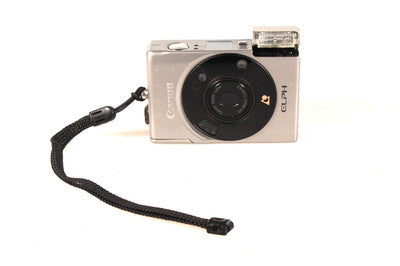 CANON ELPH FOR PARTS OR REPAIR