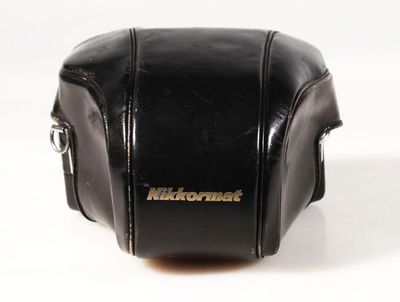 NIKON NIKKORMAT BLACK LEATHER FITTED CAMERA CASE