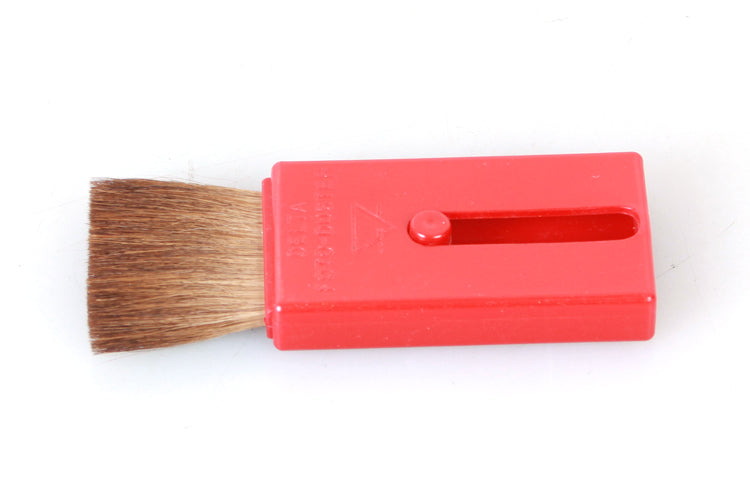 Delta Foto-Duster Camel Hair Negative Brush
