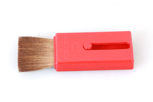 Delta Foto-Duster Camel Hair Negative Brush