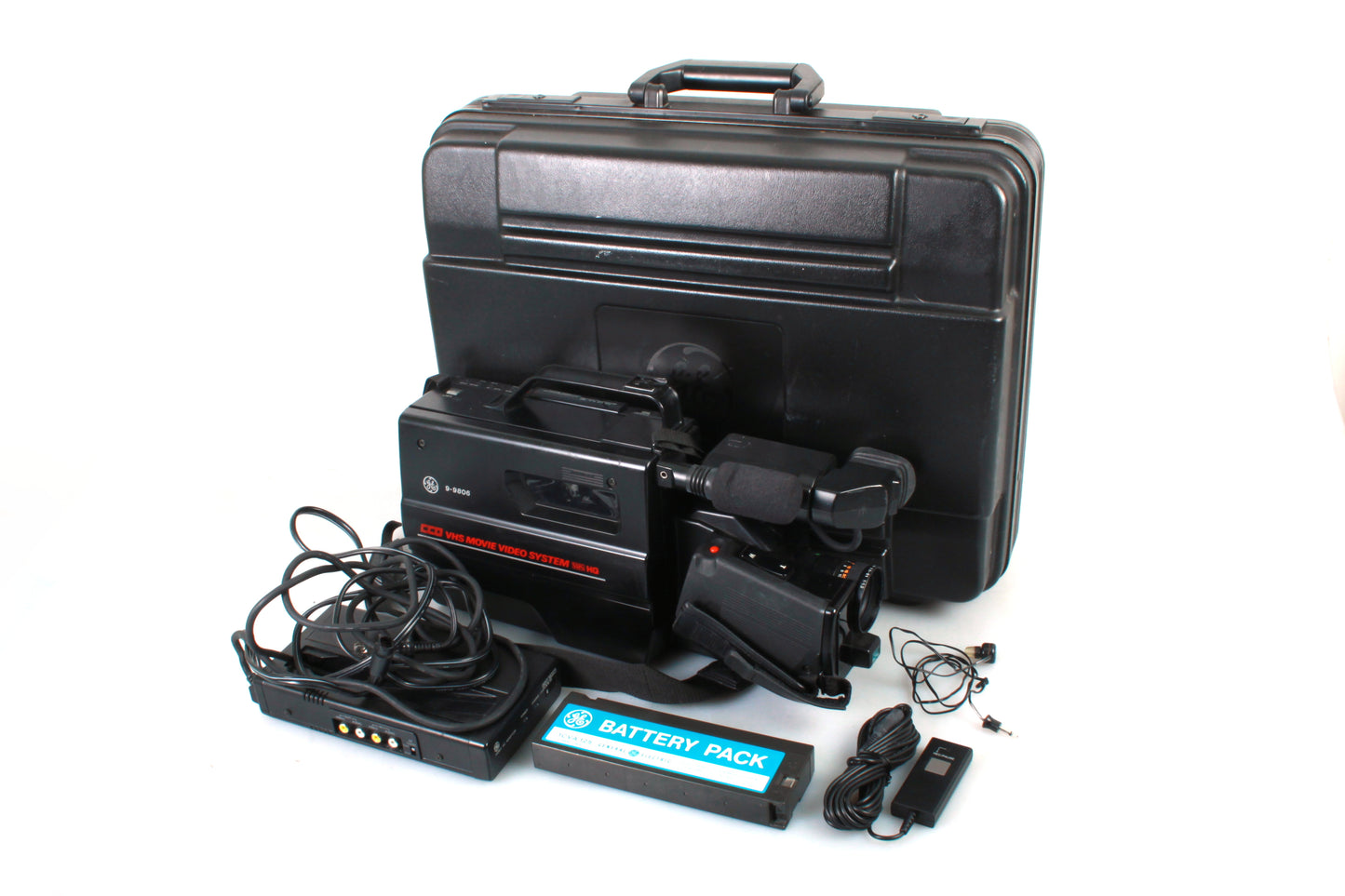 GE 9-9806 VHS Camcorder W Case - Prop/Display