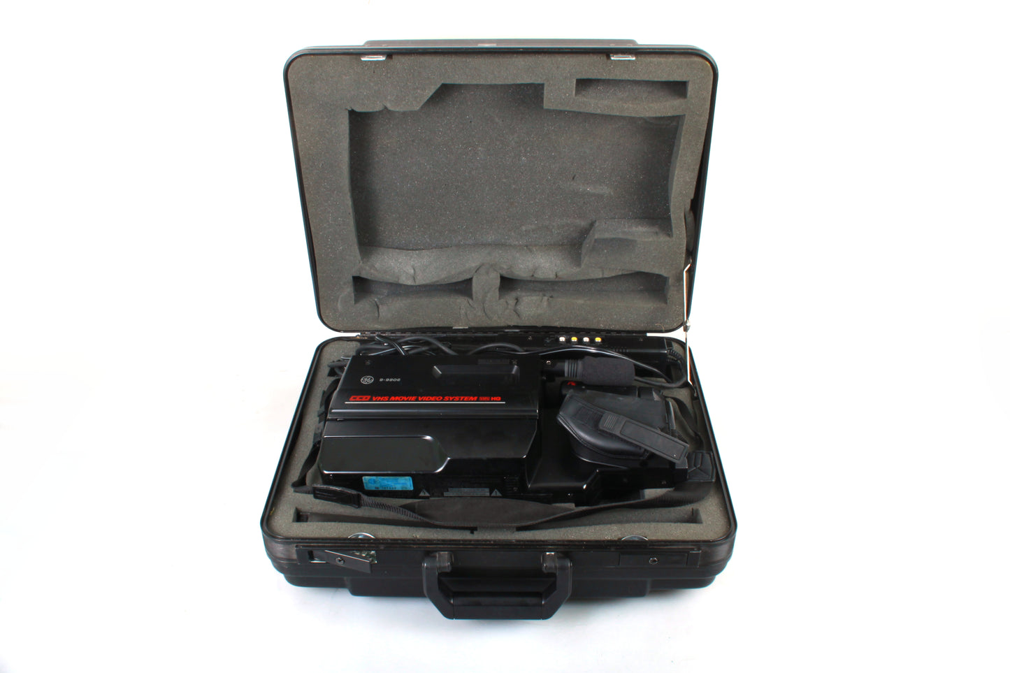 GE 9-9806 VHS Camcorder W Case - Prop/Display