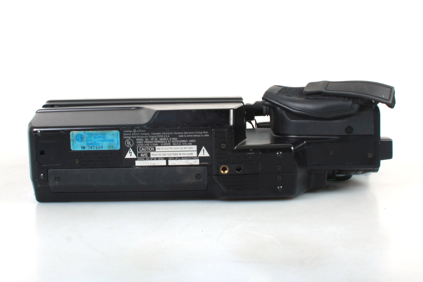 GE 9-9806 VHS Camcorder W Case - Prop/Display