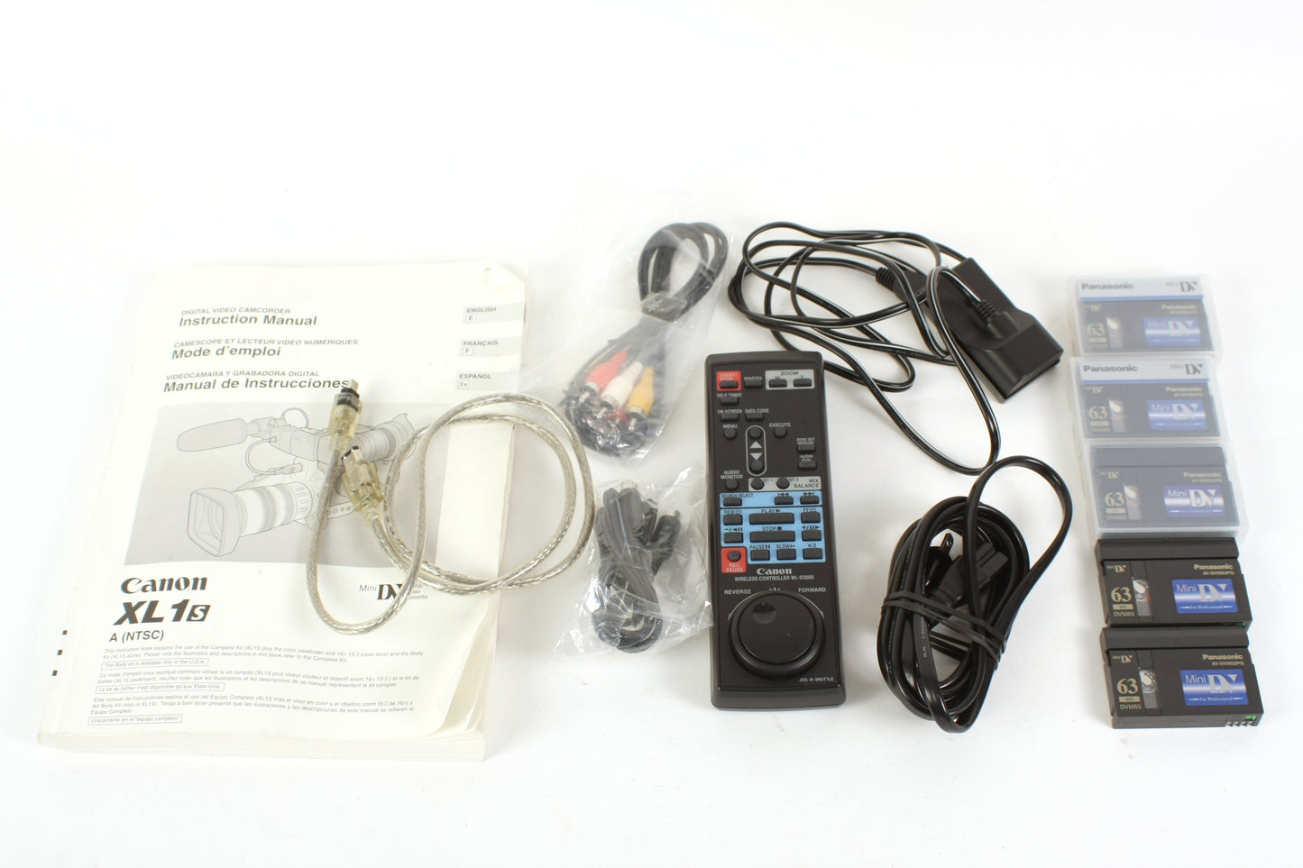 Canon XL1S Camcorder 16x Optical Zoom Lens MiniDV W Tapes/Hard Case/Extras