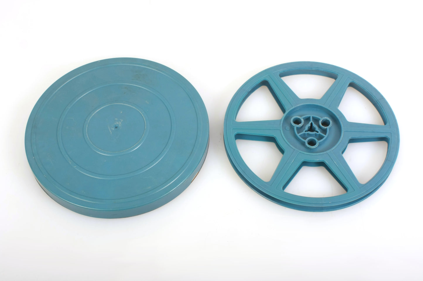 Movie Take Up Reel 400ft in Case Reg 8