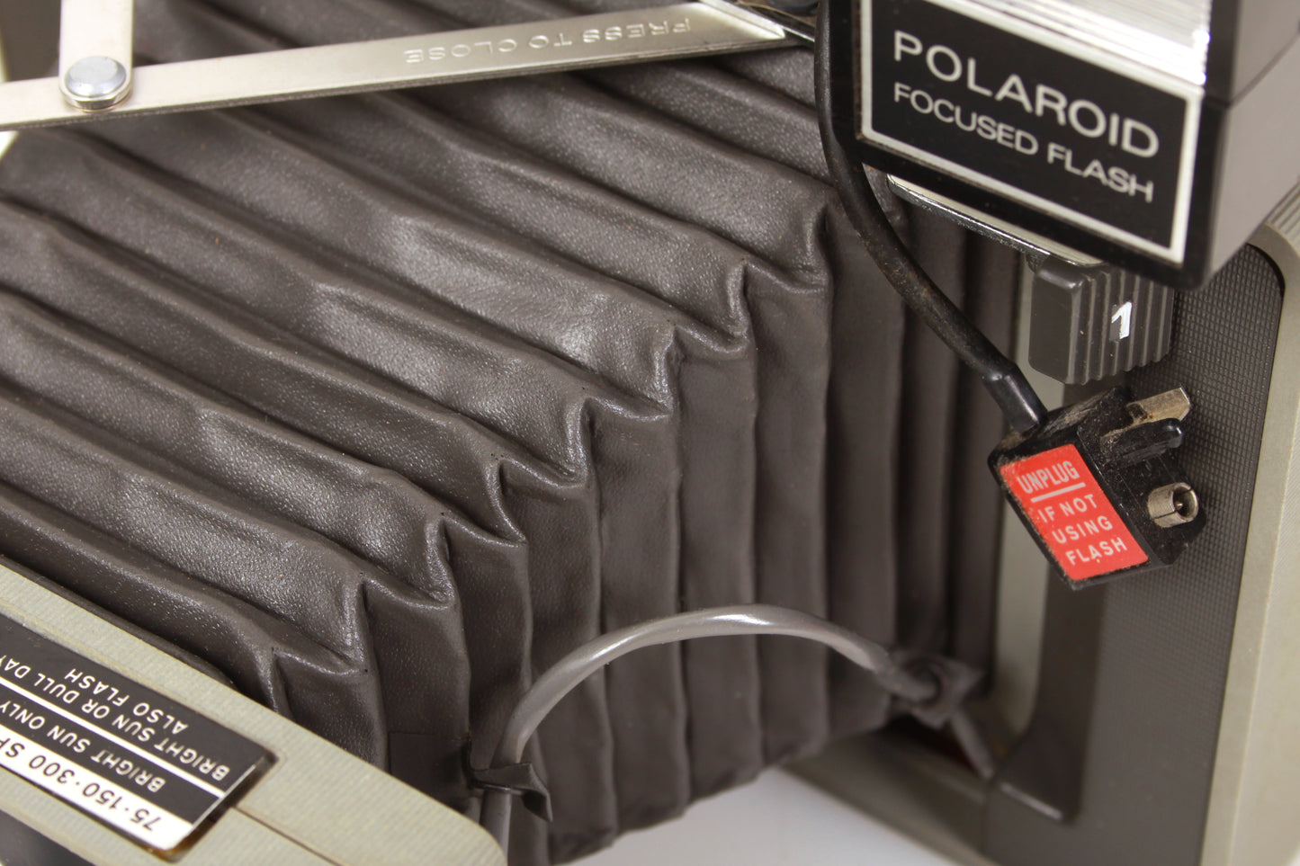 Polaroid Land Camera w/ Flash & Manual