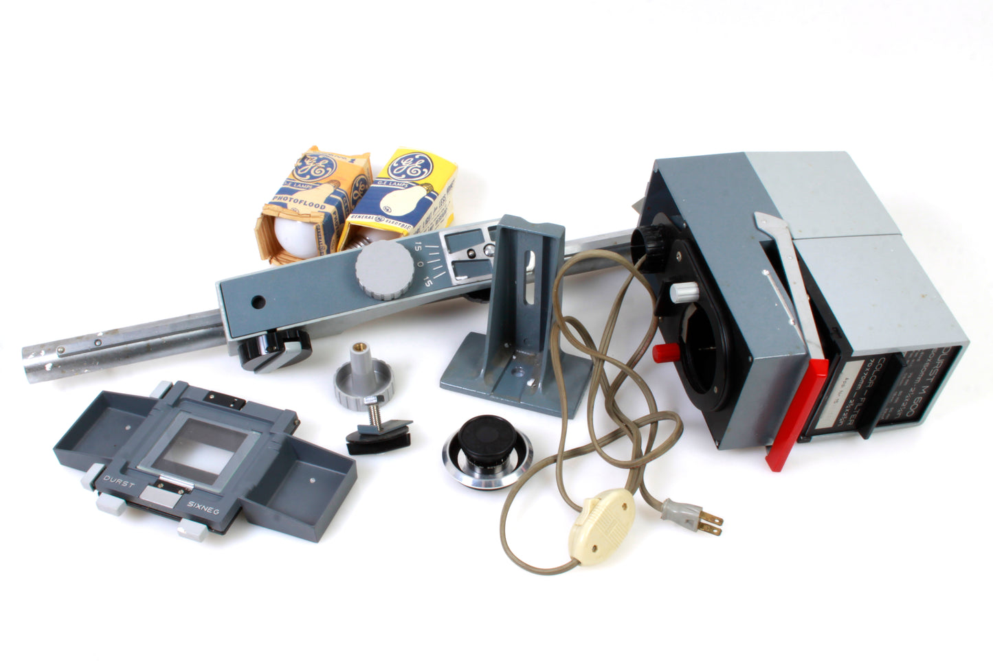 Durst M 600 60 x 60 mm / 2 1/4 x 2 1/1 in 35mm Darkroom Enlarger Compact
