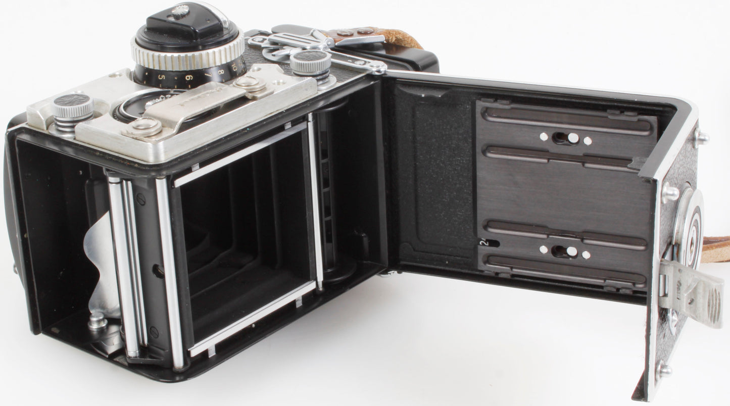 Rolleiflex 3.5f Type 2 TLR Camera Xenotar f/3.5/75mm w/ Rare Flash Attachment