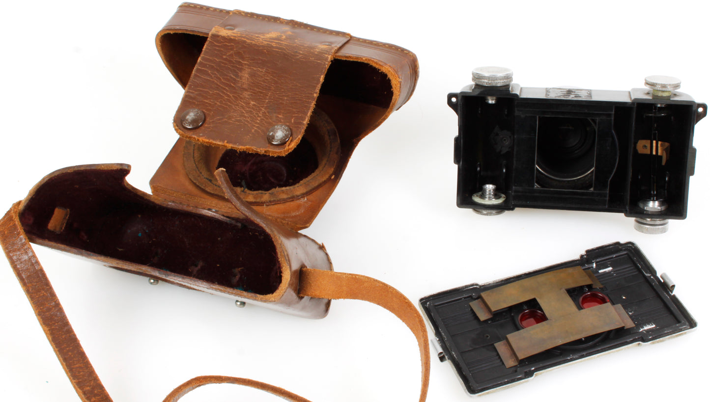 Vintage Art Deco Detrola Film Camera w/ Orig Lens Hood & Leather Case Tested