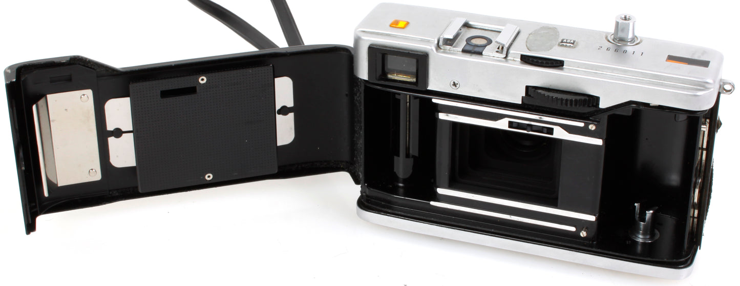 Olympus 35 EC 35mm Film Camera 1:2.8 f=42mm Camera for Parts/ Repair