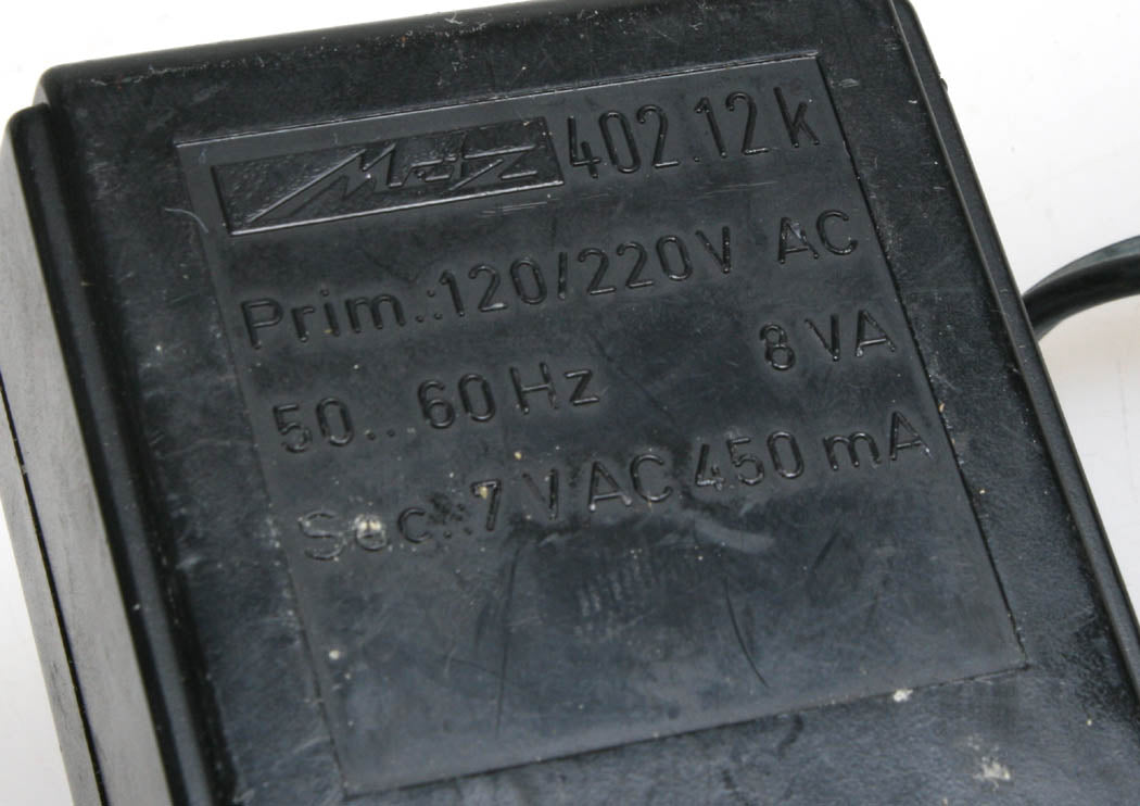 METZ MECABLITZ BATTERY CHARGER, POWER SUPPLY 120-220V